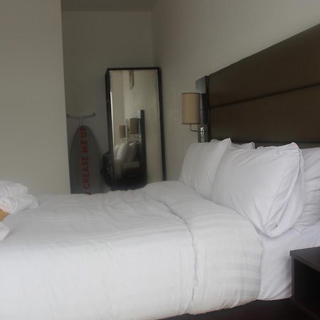 Flat 405 One Bedroom Apartment 伯明翰 外观 照片